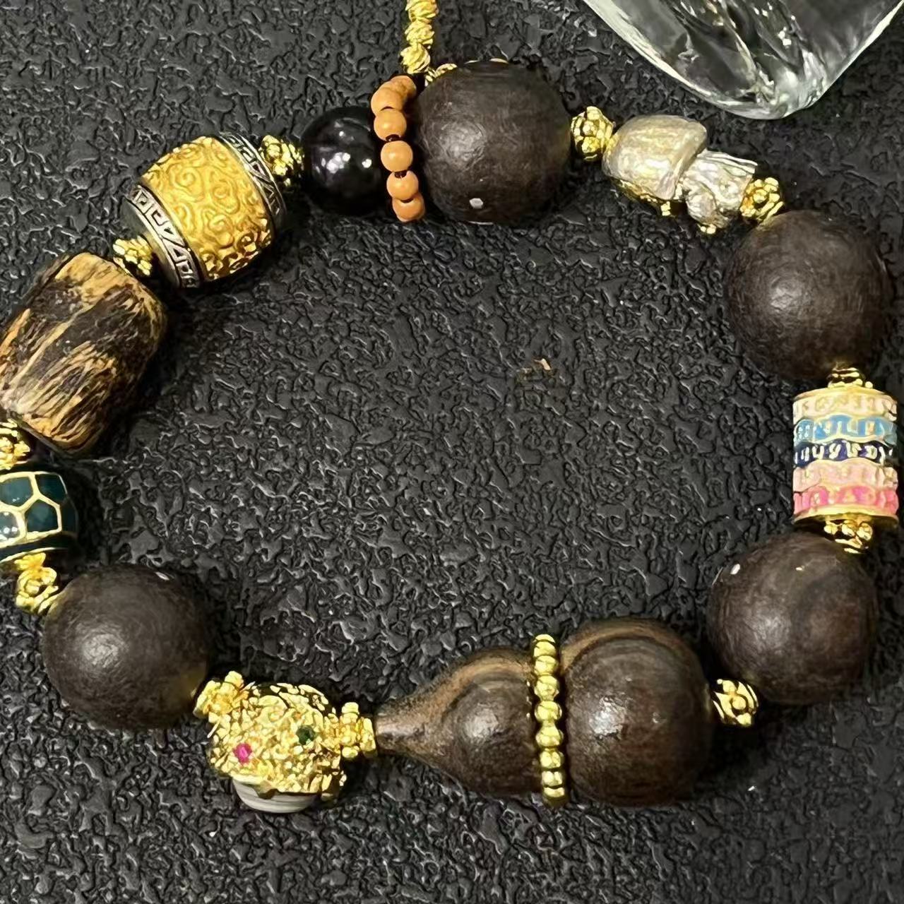KAILASH LEGACY | Natural Agarwood Multi-Bead Bracelet · No.90
